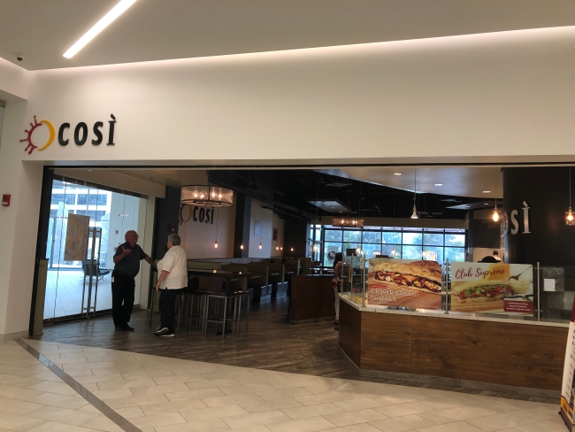 Cosi is located conveniently off of the lobby and can be accessed directly off of Pratt Street